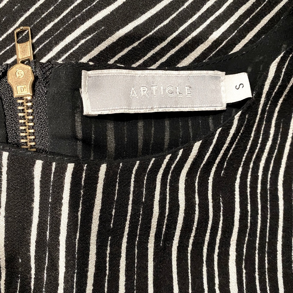 Article Striped Mini Dress - Picture 4 of 4